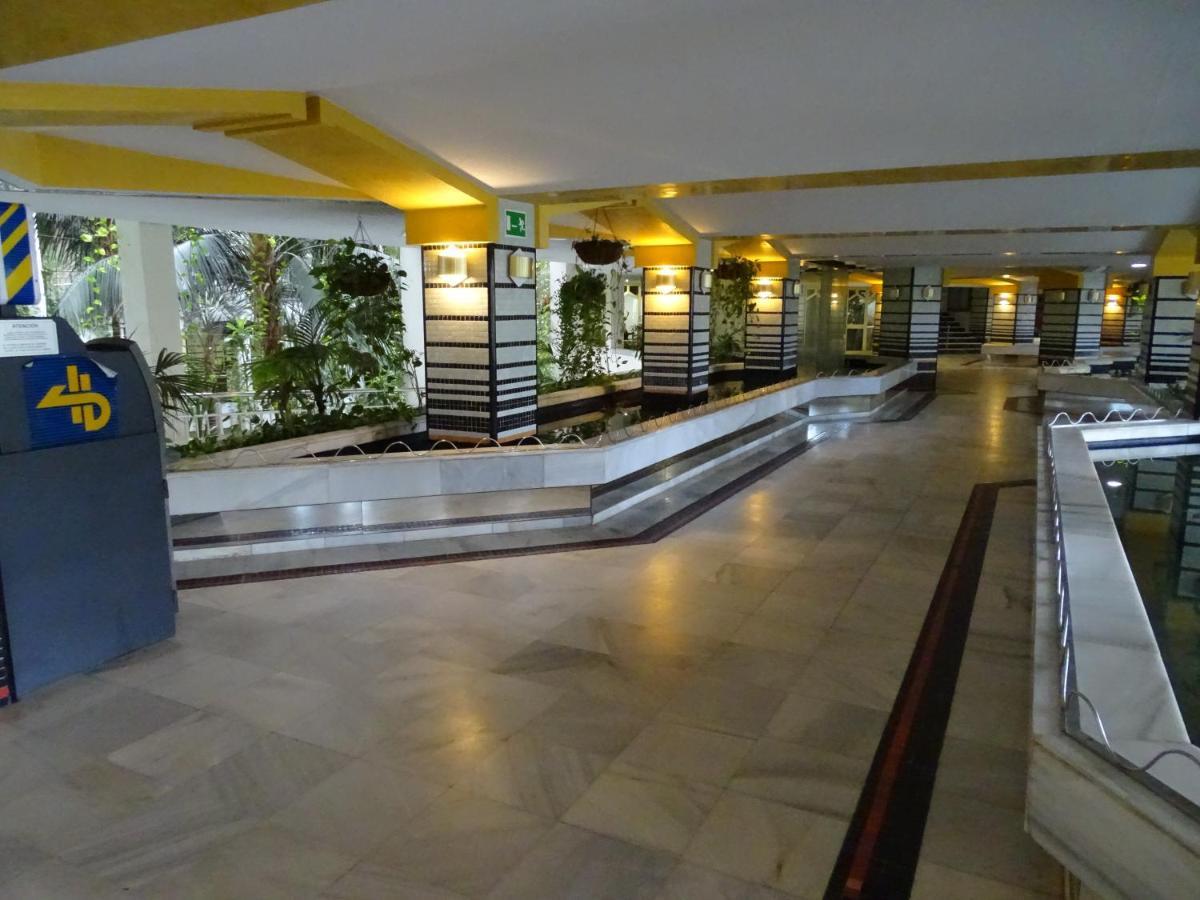 Apartamento En Benalbeach 베날마데나코스타 외부 사진
